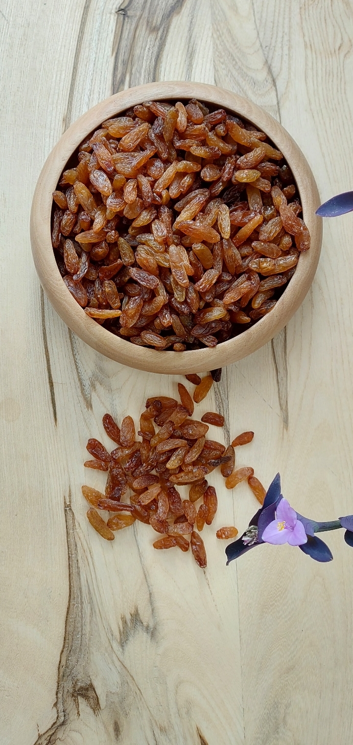 کشمش آفتابی اصیل کاشمر