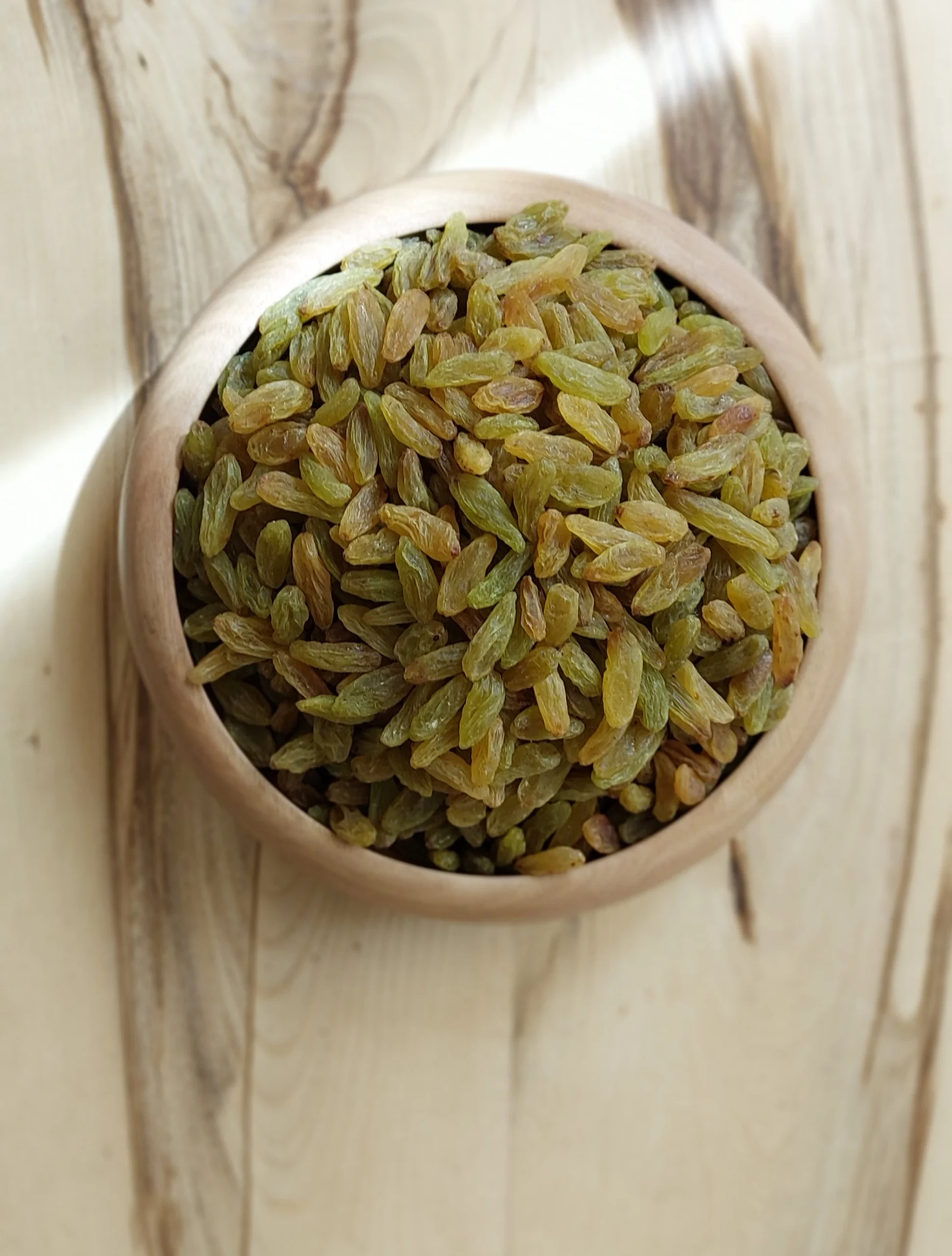 کشمش سبز قلمی کاشمر